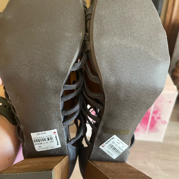 NOT RATED, lace up grey suede bootie, NEW IN BOX! - Picture 5 of 5